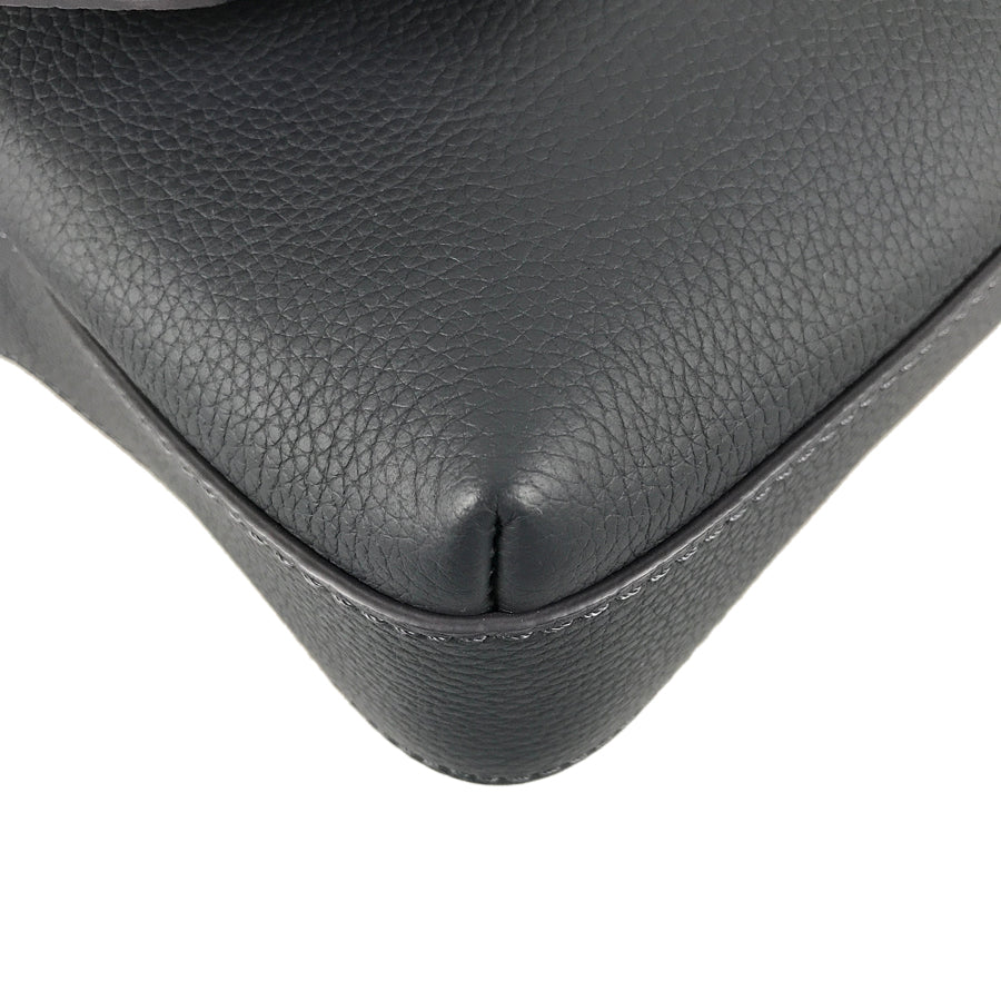 LOUIS VUITTON Aerogram Fastline Messenger M22611 Shoulder bag