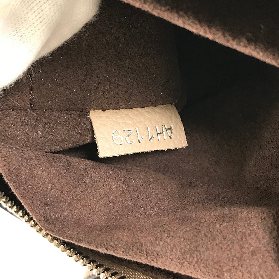 LOUIS VUITTON Monogram Mahina Omea M55031 Tote bag