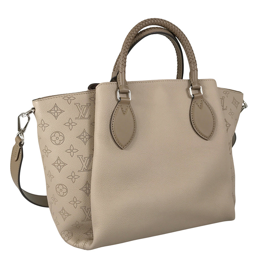LOUIS VUITTON Monogram Mahina Omea M55031 Tote bag