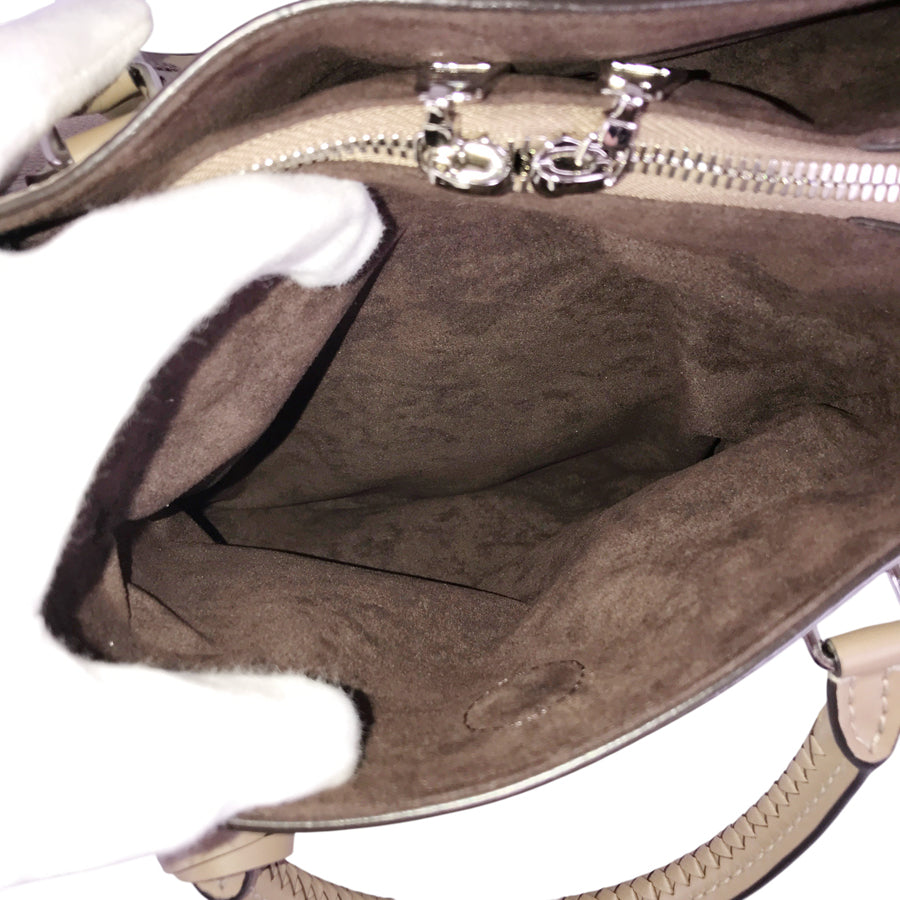 LOUIS VUITTON Monogram Mahina Omea M55031 Tote bag