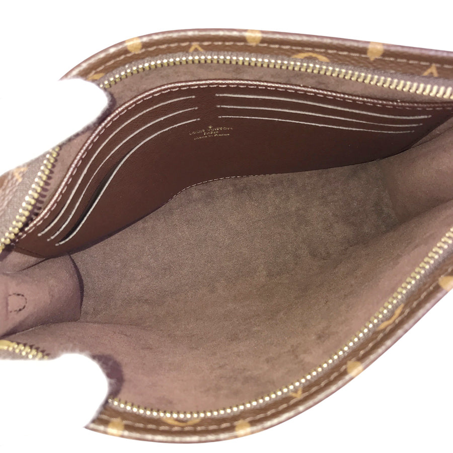 LOUIS VUITTON Monogram Toiletry Pouch On Chain M81412 Shoulder bag