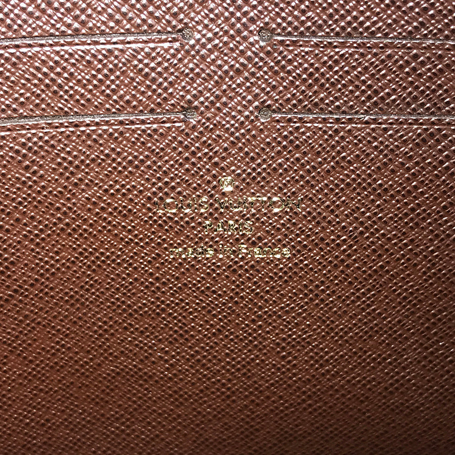 LOUIS VUITTON Monogram Toiletry Pouch On Chain M81412 Shoulder bag
