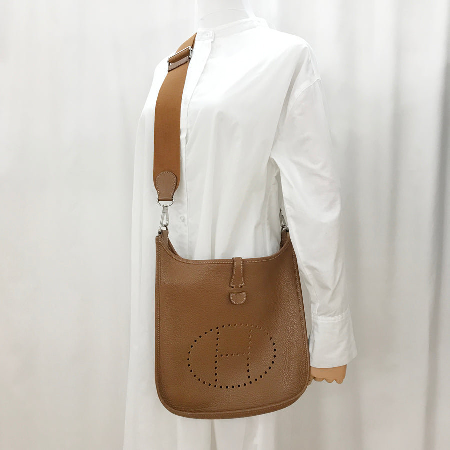 HERMES Evelyne3 PM Shoulder bag
