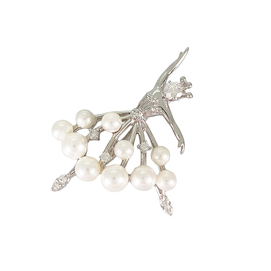 TASAKI Brooch