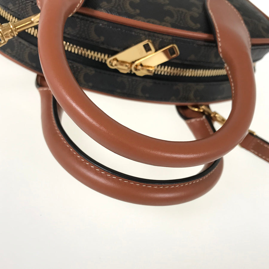 CELINE Triomphe Hand bag
