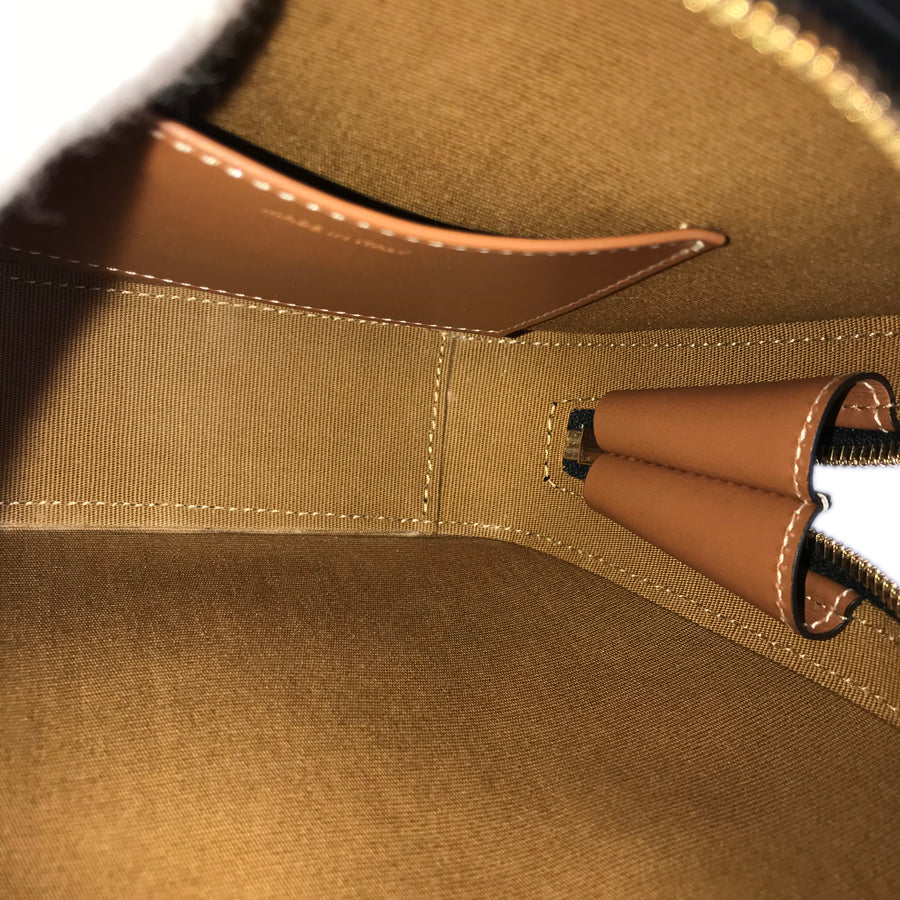 CELINE Triomphe Hand bag