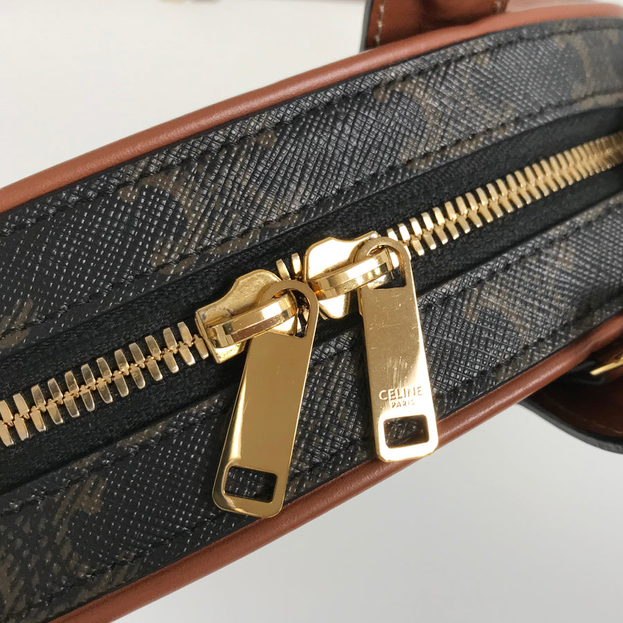 CELINE Triomphe Hand bag