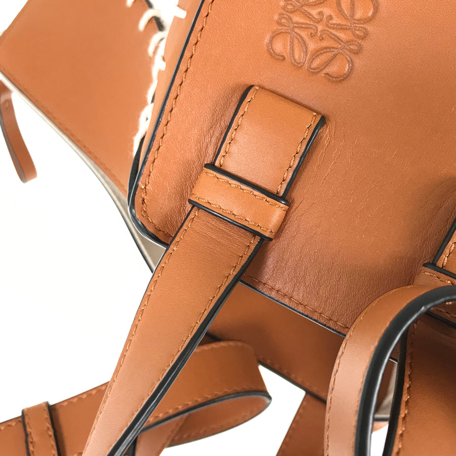 LOEWE Hammock Small 387.01AS35 Hand bag