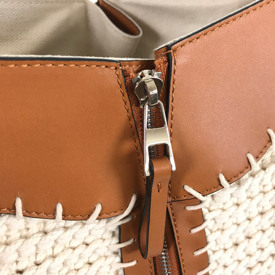 LOEWE Hammock Small 387.01AS35 Hand bag