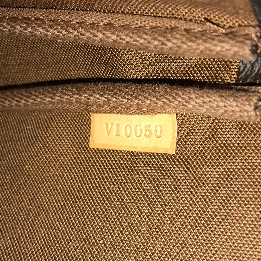 LOUIS VUITTON Monogram Pochette Accessoires M51980 Pouch