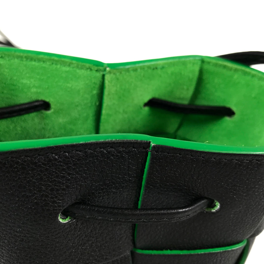 BOTTEGA VENETA Maxi Intrecciato cassette mini Shoulder bag
