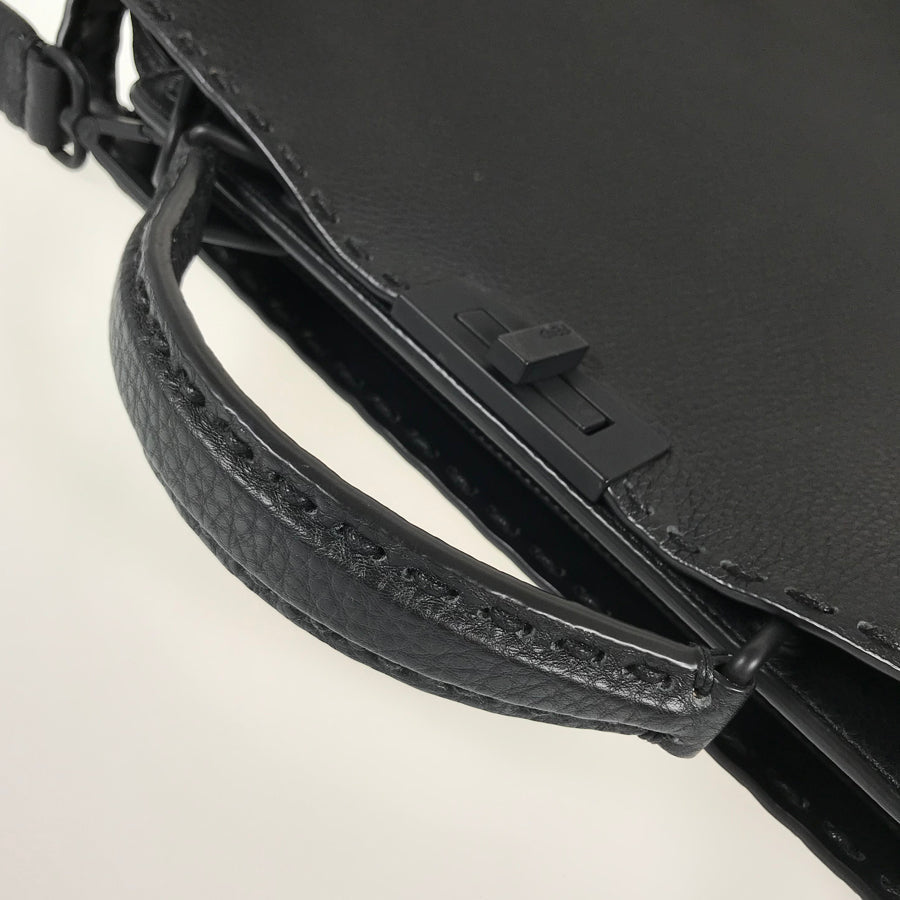 FENDI Peekaboo I see you medium 7VA529 Briefcase