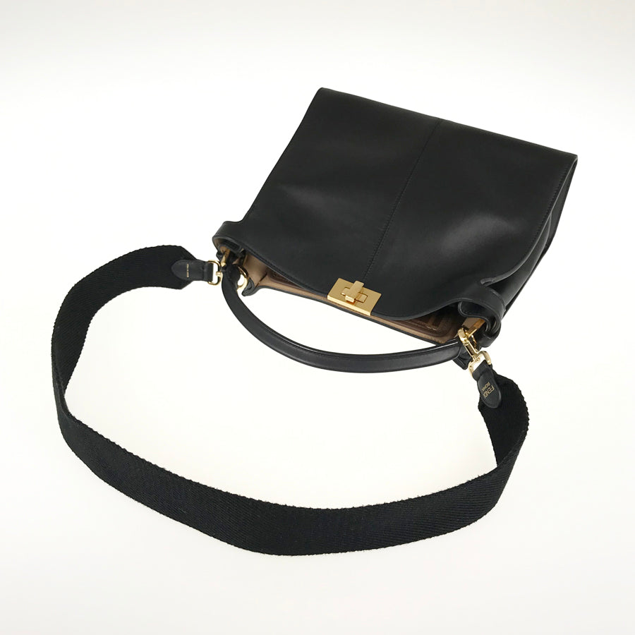FENDI Peekaboo Essentials Hand bag