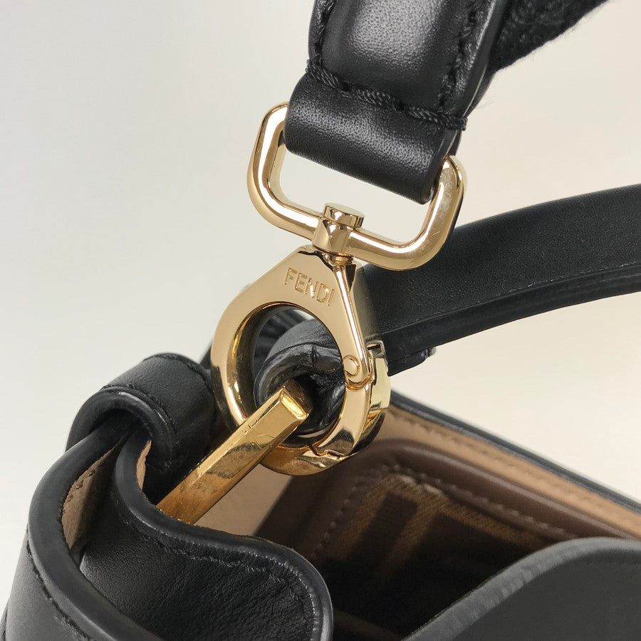 FENDI Peekaboo Essentials Hand bag
