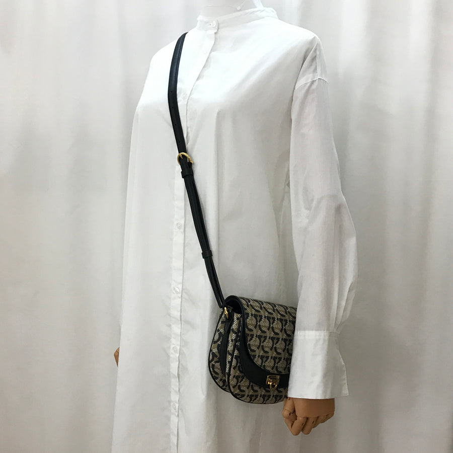 Salvatore Ferragamo Gancini Shoulder bag