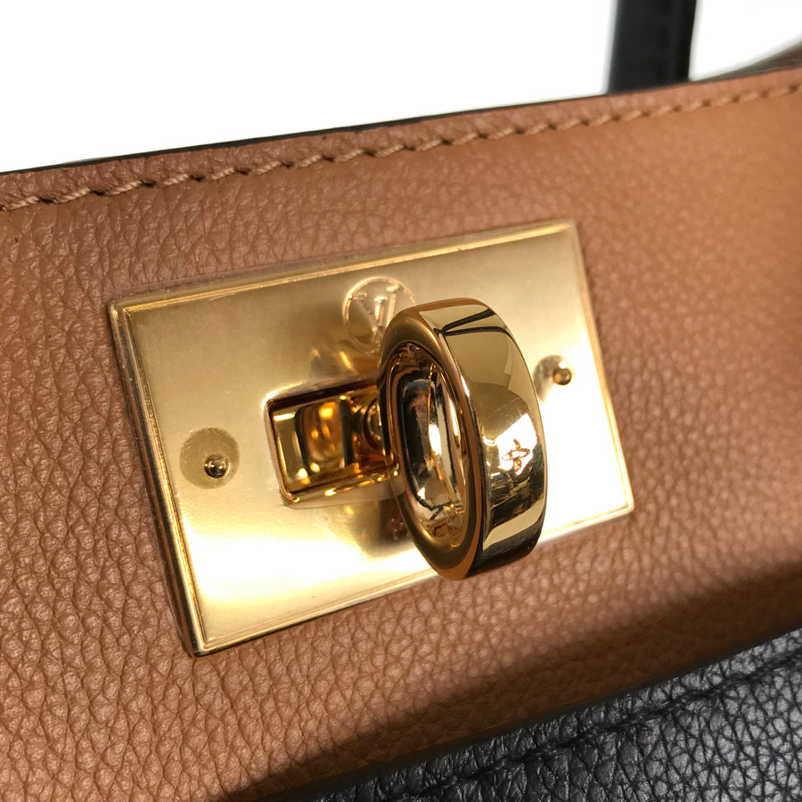 LOUIS VUITTON Monogram On My Side MM M53823 Tote bag