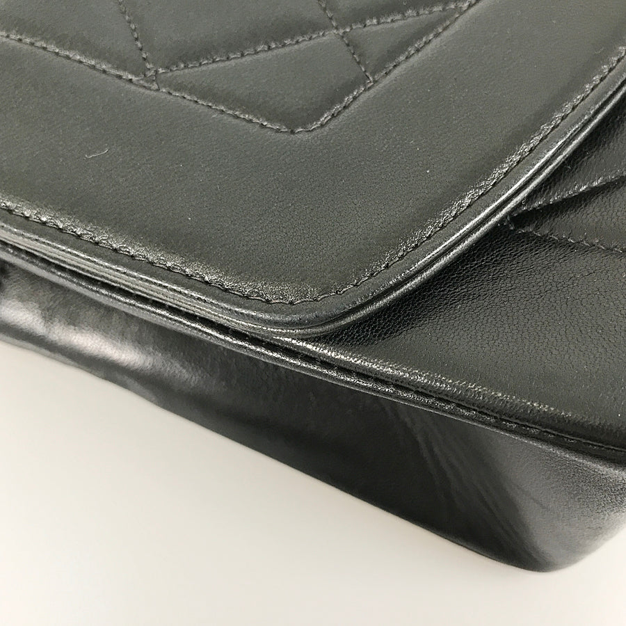 CHANEL Diana Matrasse Shoulder bag