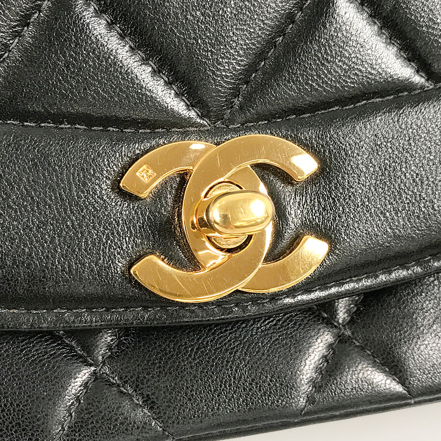 CHANEL Diana Matrasse Shoulder bag