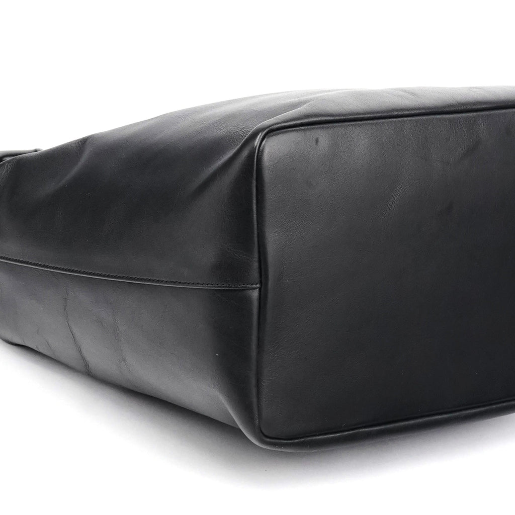000 0531 Black Calfskin Bamboo Shoulder Bag