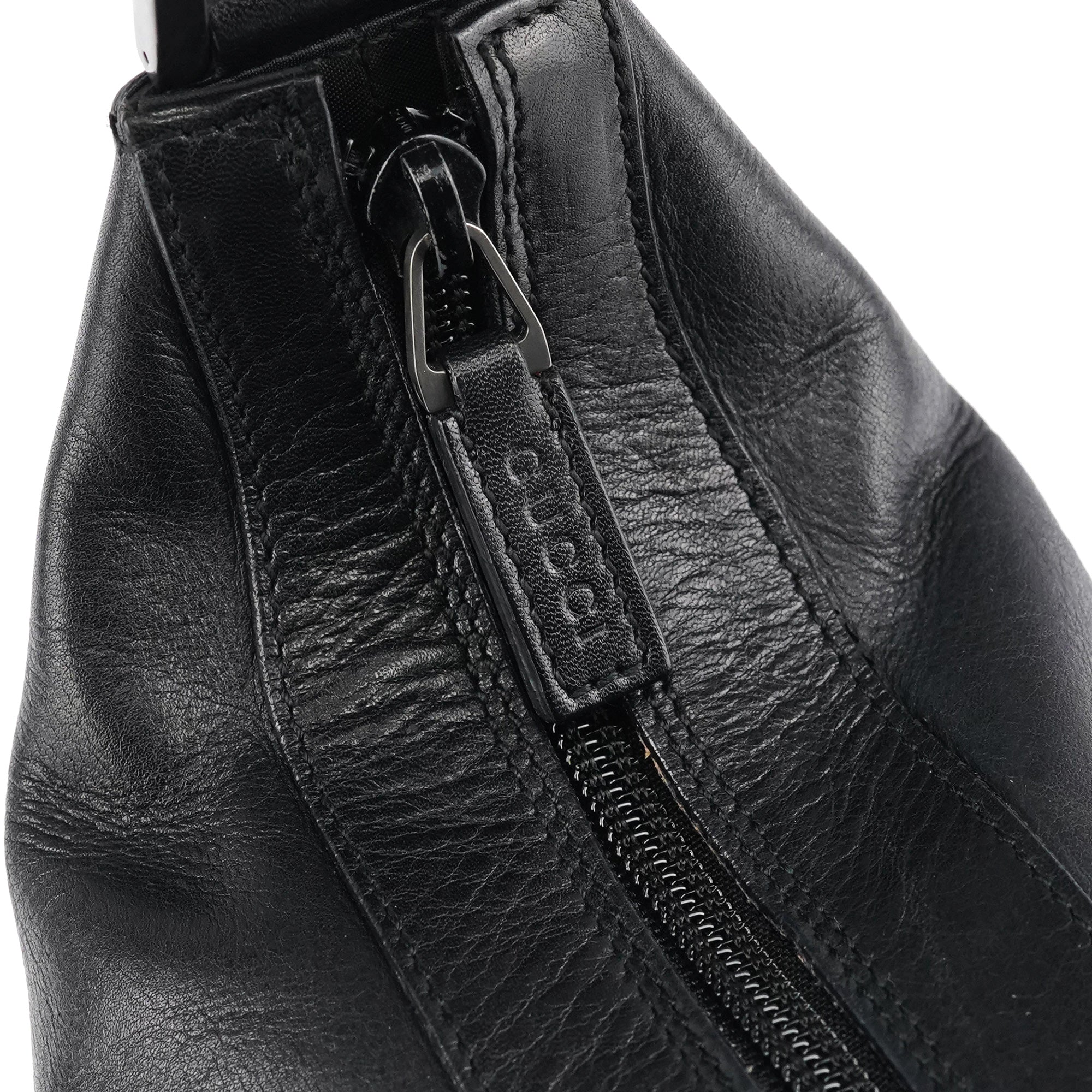 000 0531 Black Calfskin Bamboo Shoulder Bag