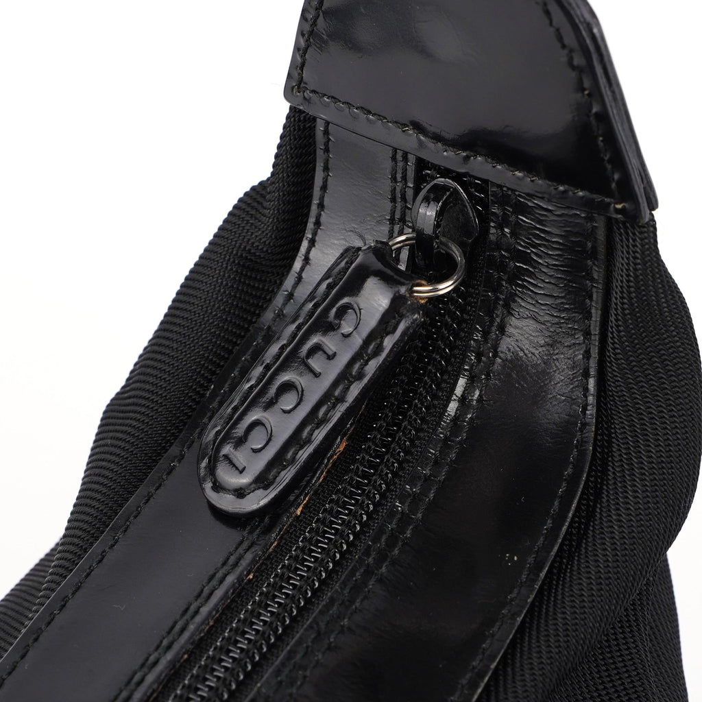 000 0531 Black Canvas Bamboo Shoulder Bag