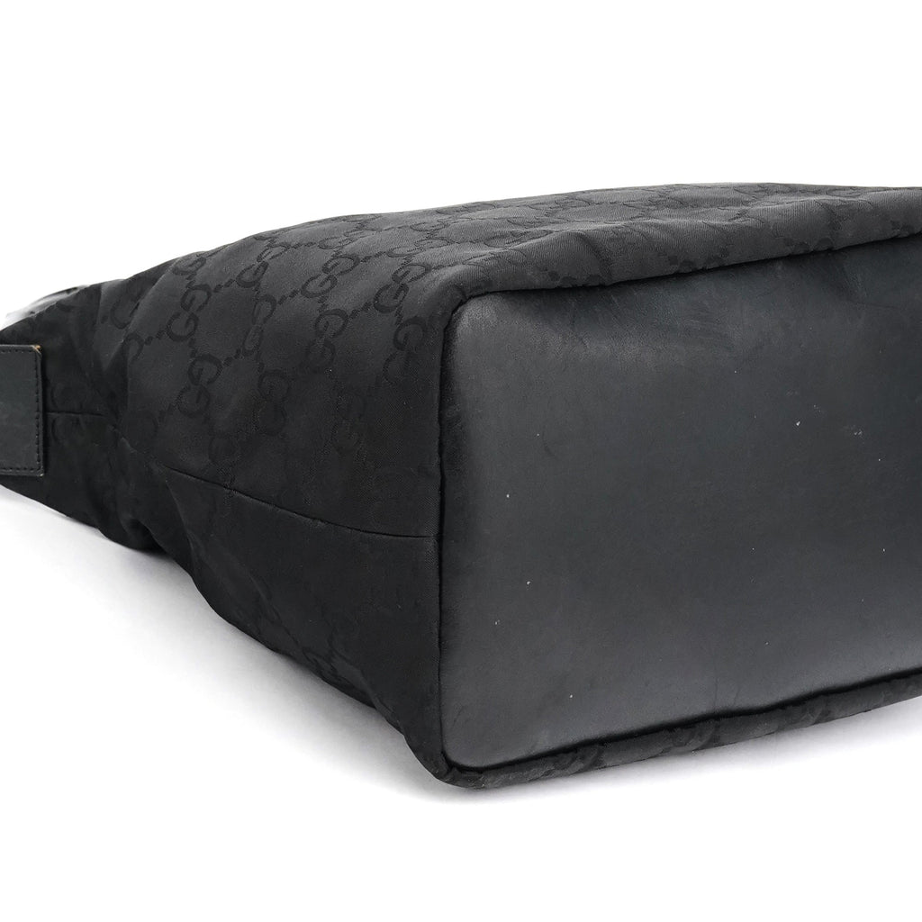 000 0531 Black GG Bamboo Shoulder Bag