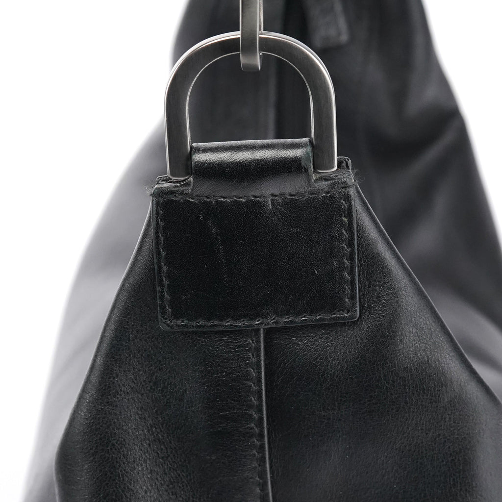 000 0531 Black Leather Bamboo Shoulder Bag