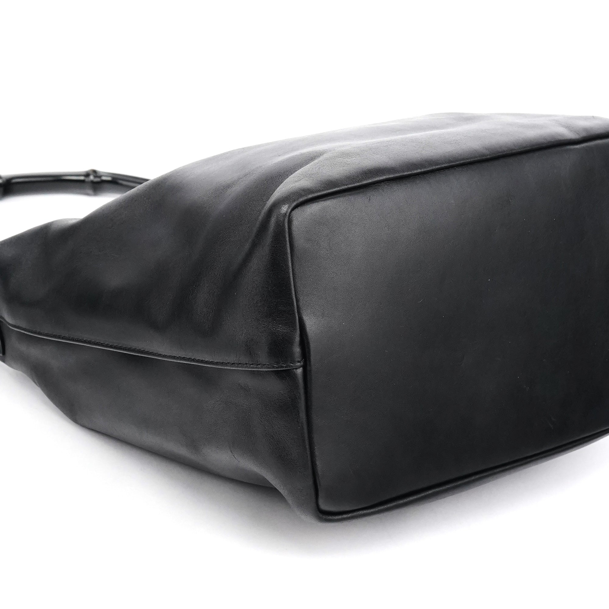 000 0531 Black Leather Bamboo Shoulder Bag