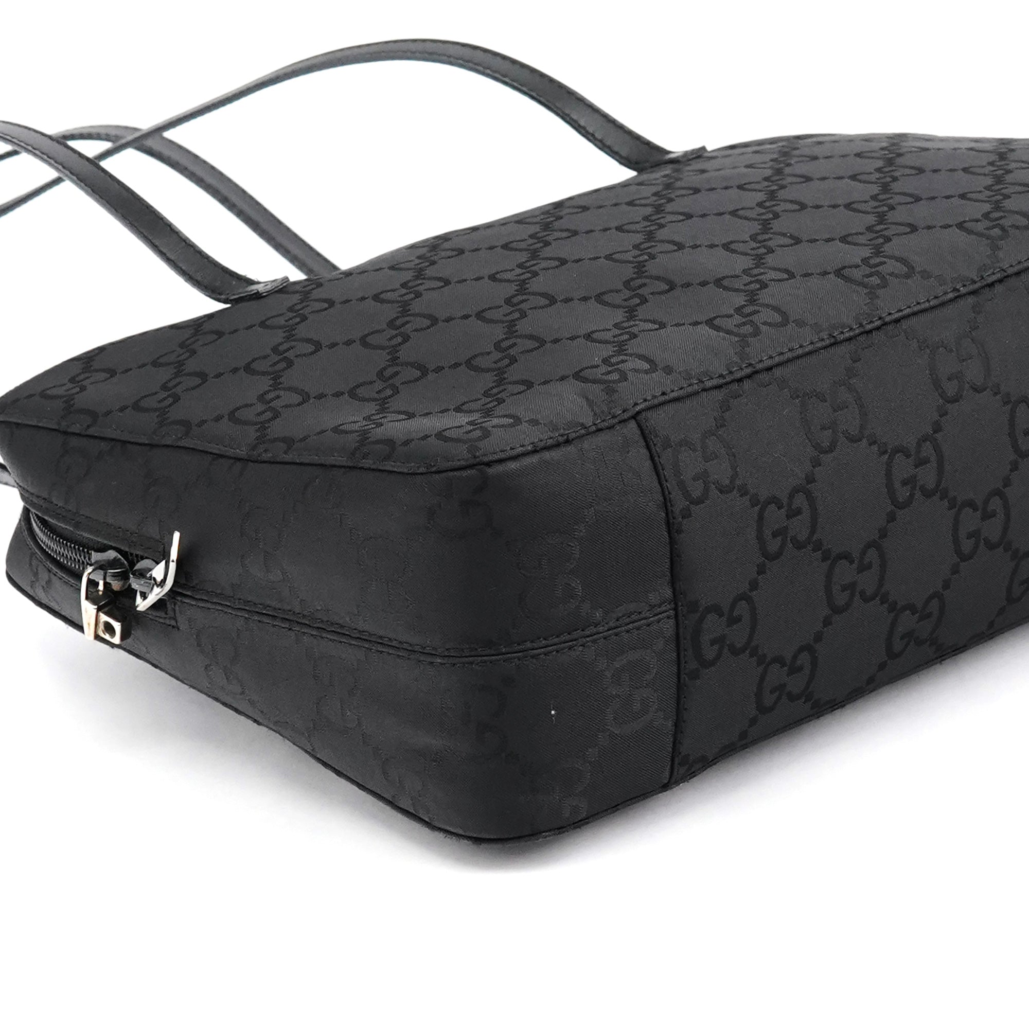 000 0815 Black GG Nylon Tote Bag