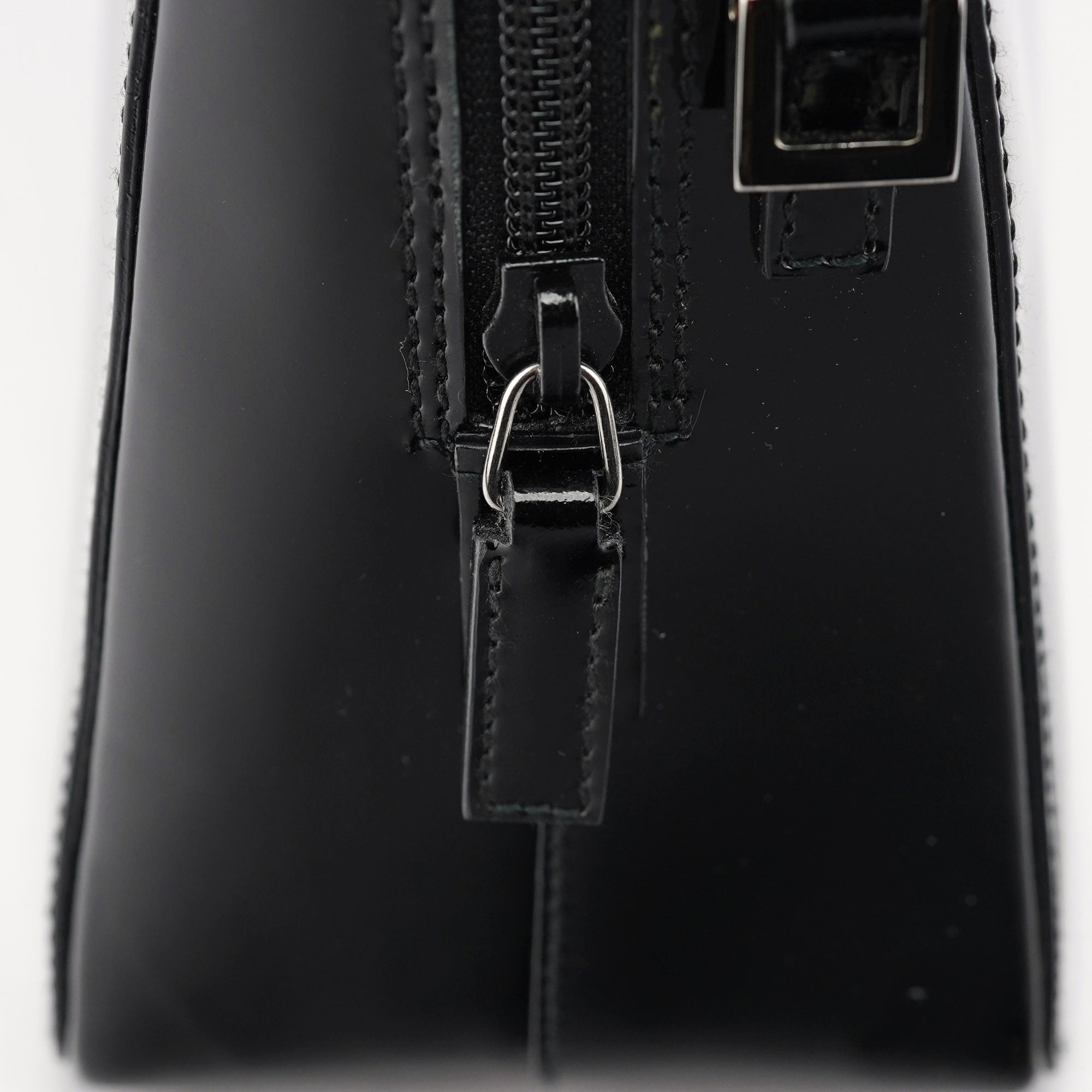 000 0828 Black Leather Bamboo 2-Way Tote Bag