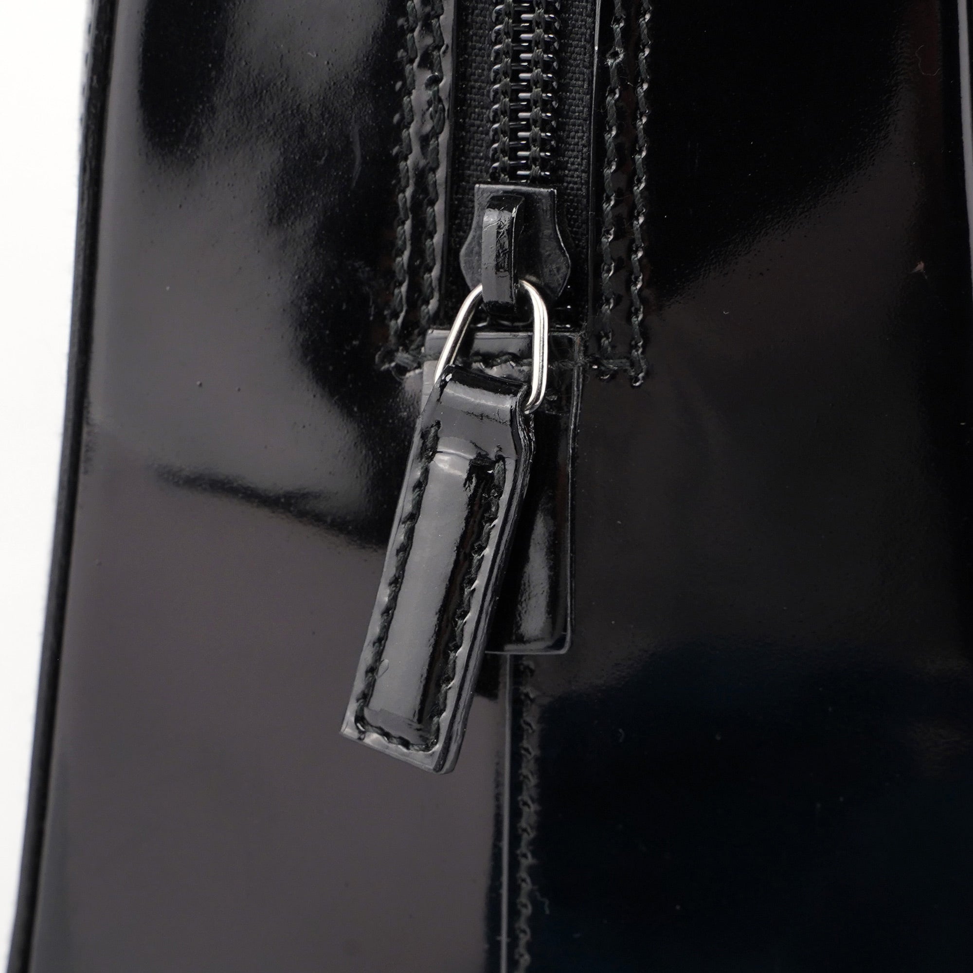 000 0829 Black Patent Leather Bamboo Tote