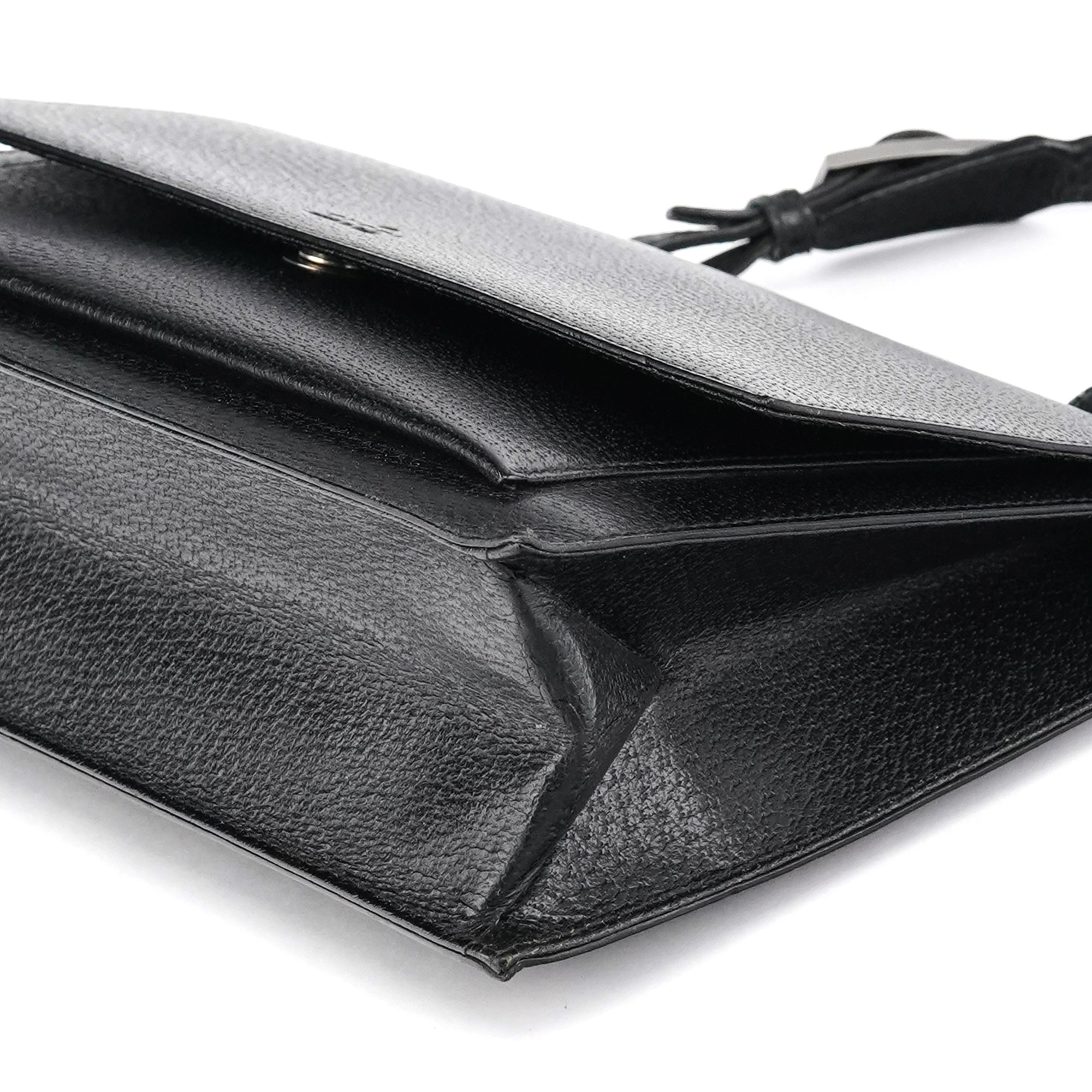 000 0832 Black Leather Top Handle Bag