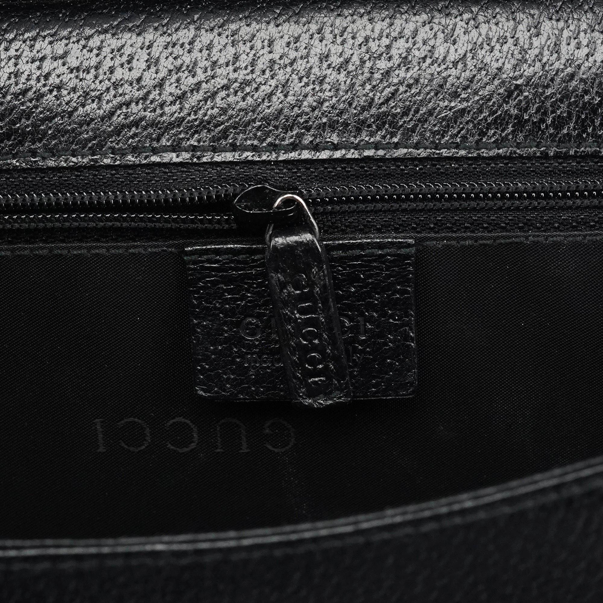 000 0832 Black Leather Top Handle Bag