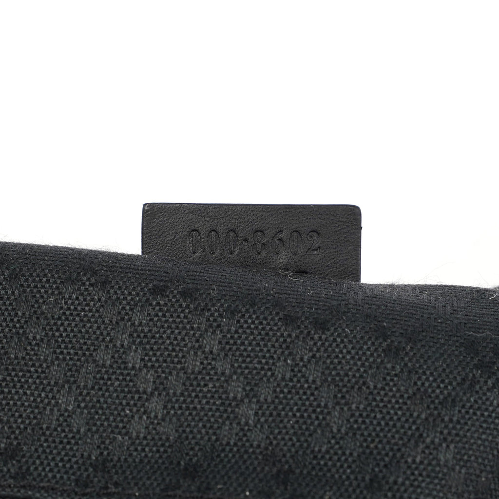 000 8602 Black GG Shoulder Bag