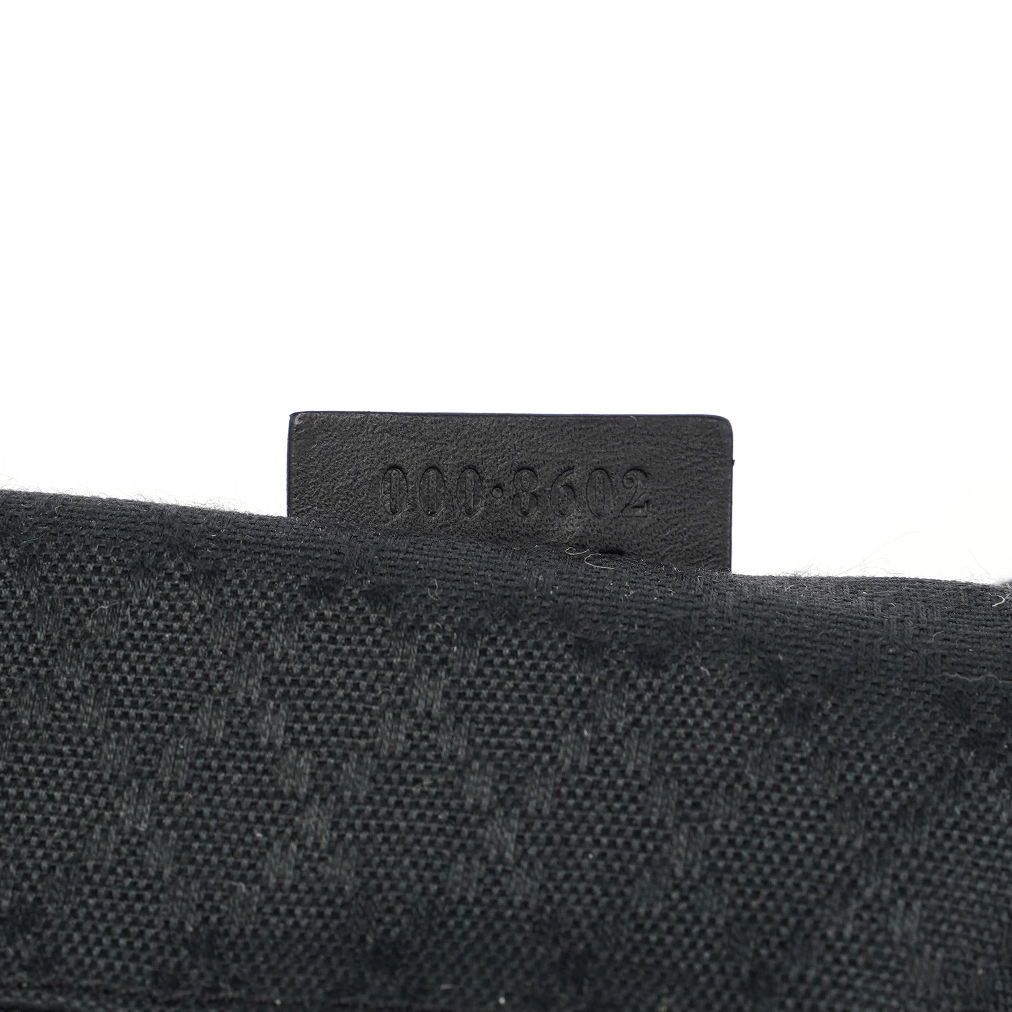 000 8602 Black GG Shoulder Bag