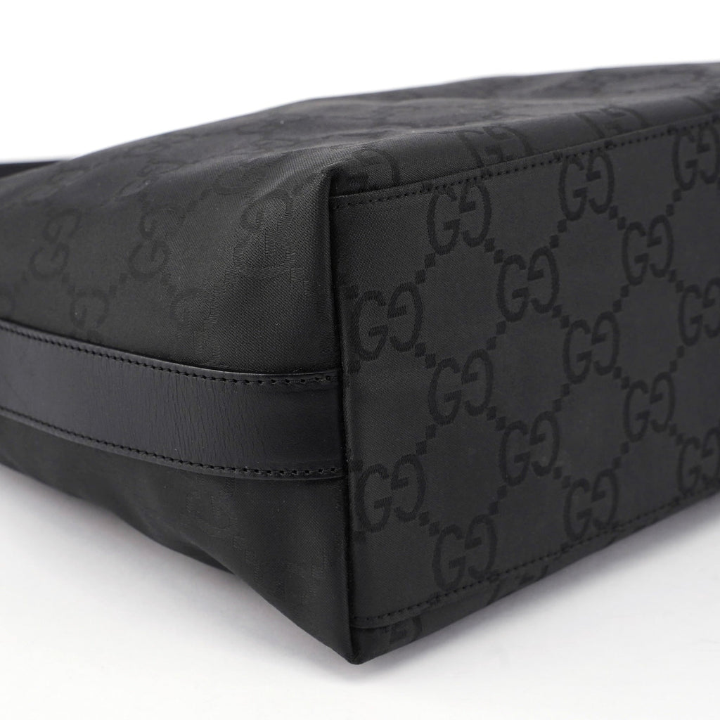 000 8602 Black GG Shoulder Bag
