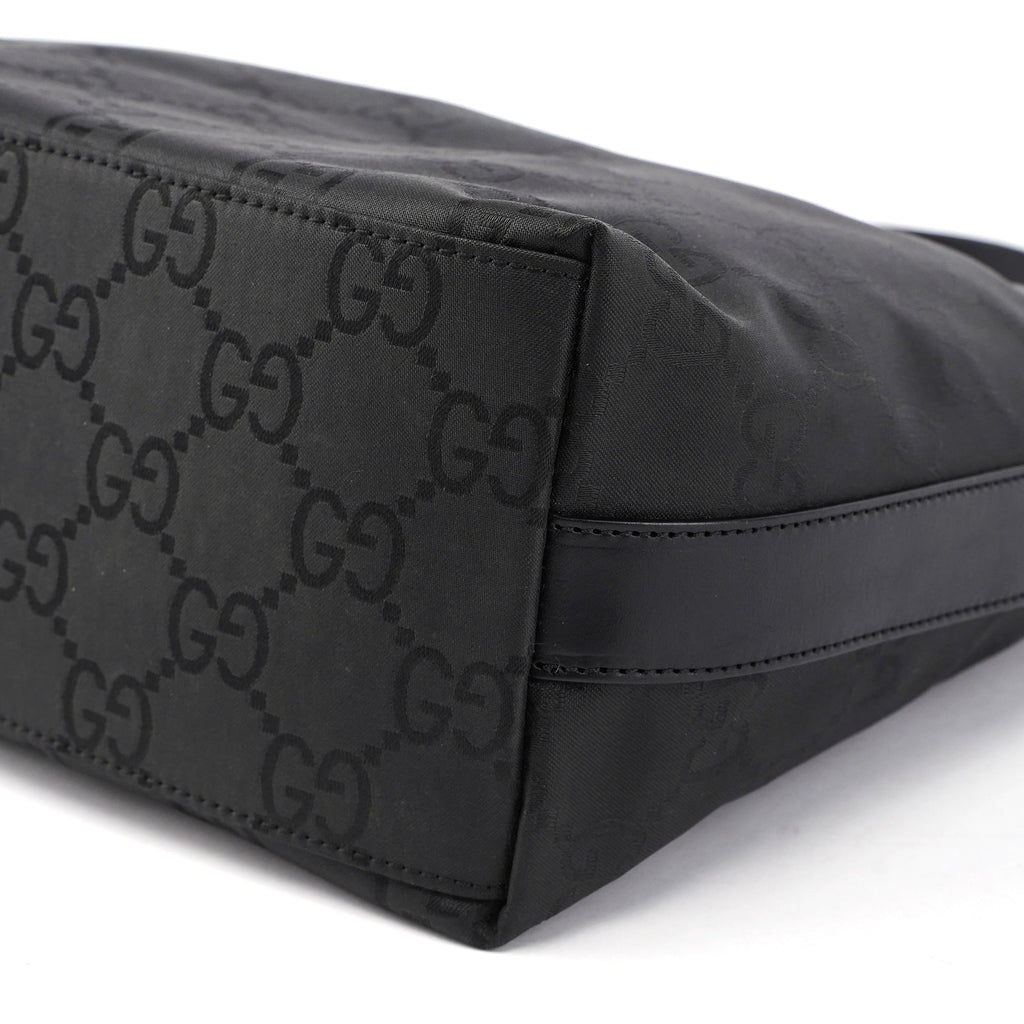 000 8602 Black GG Shoulder Bag