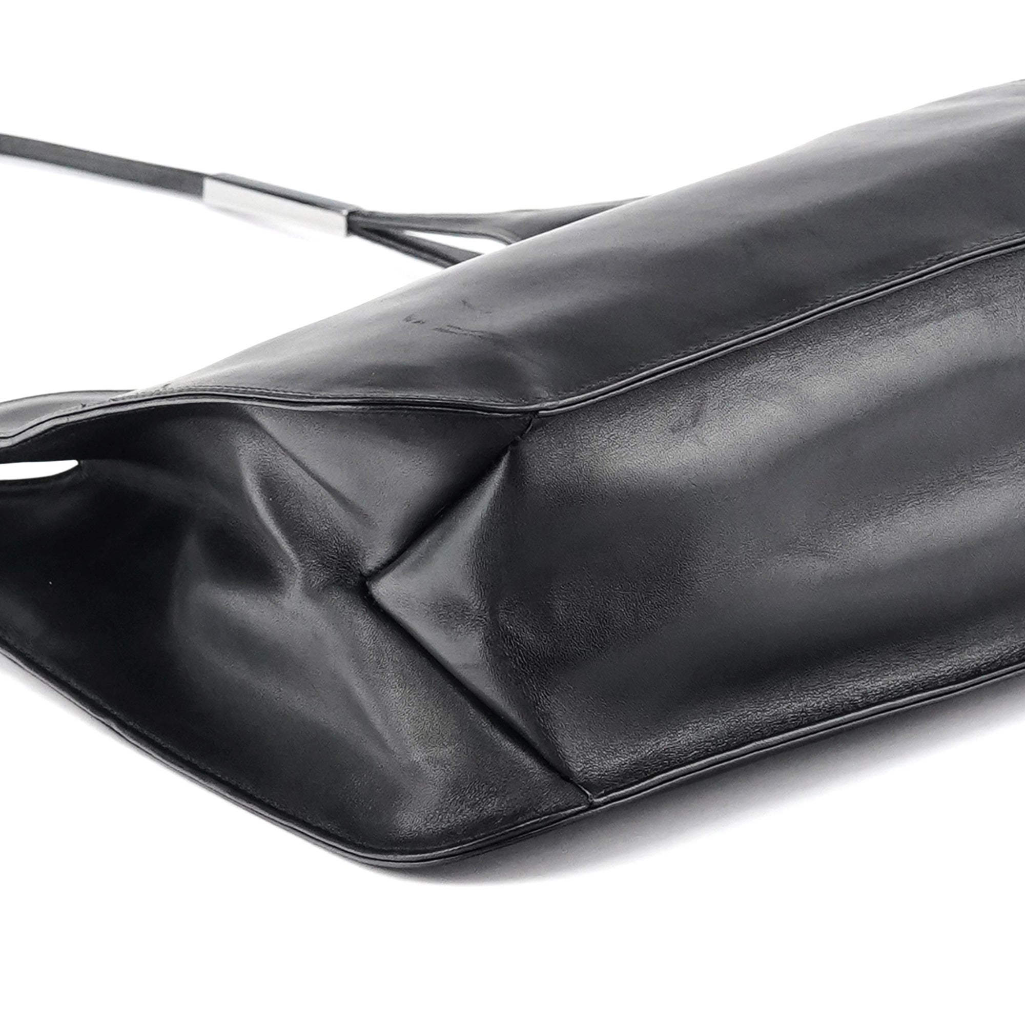 001 3167 Black Calfskin Hobo Shouler Bag