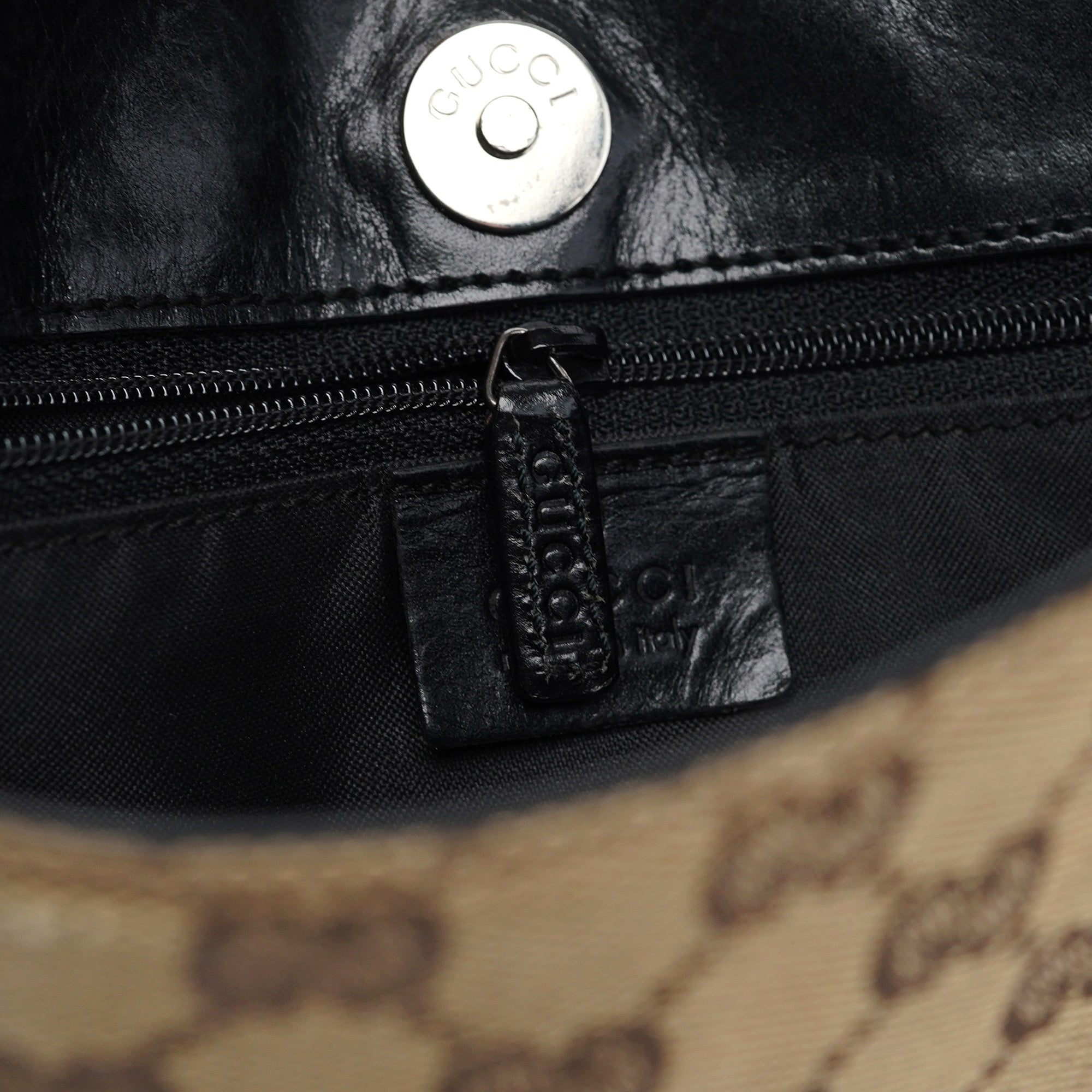 001 3181 Beige GG Horsebit Shoulder Bag