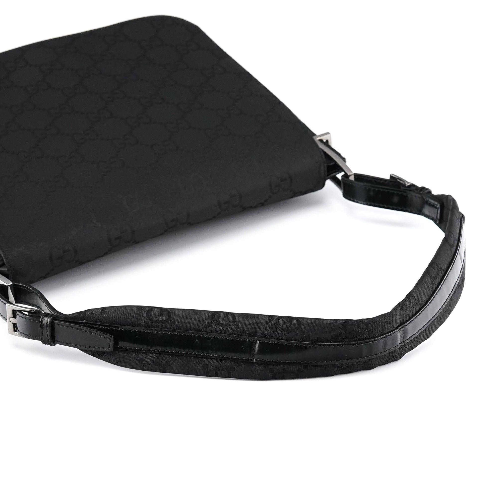 001 3195 Black GG Flap Shoulder Bag