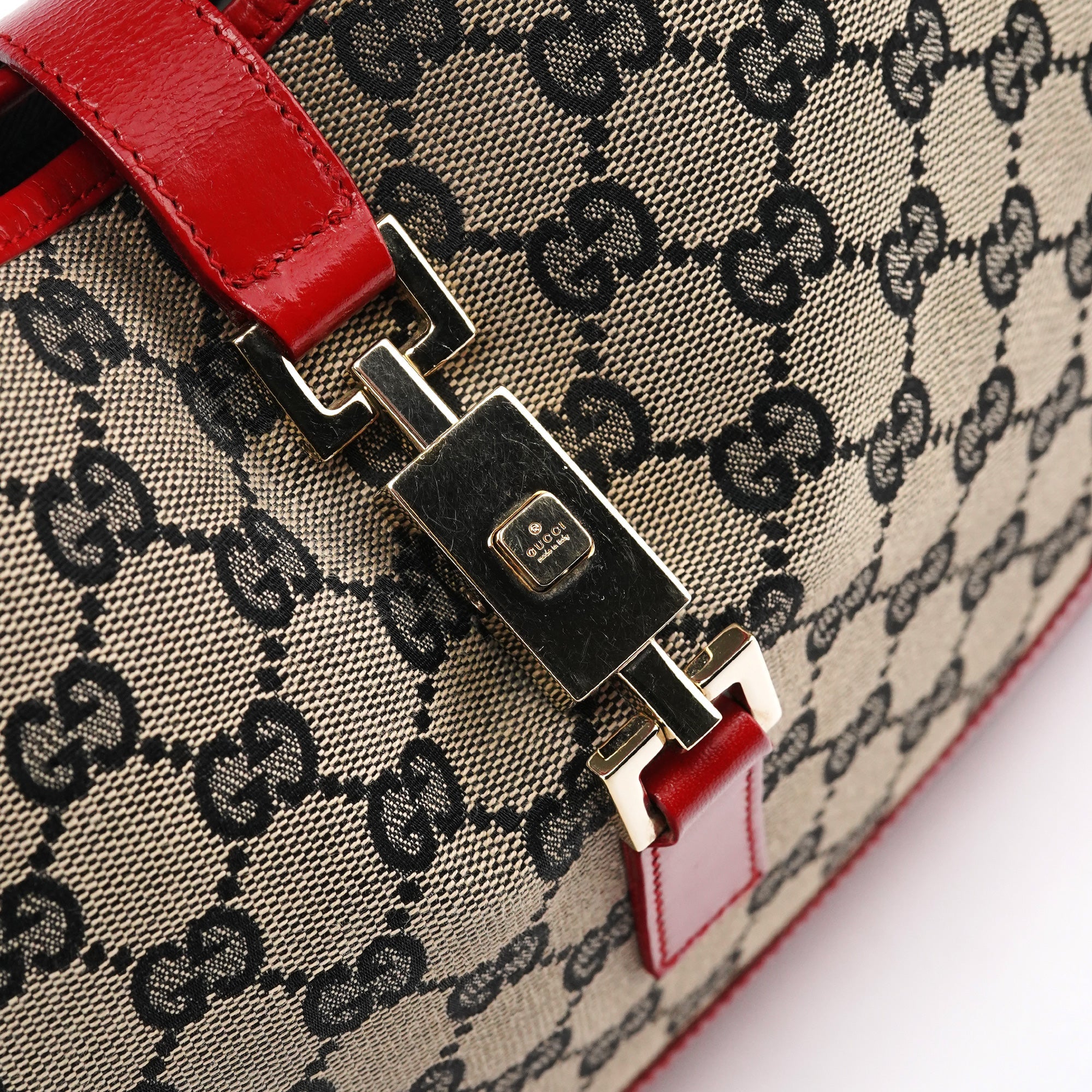 001 3306 Beige Red GG Jackie Shoulder Bag