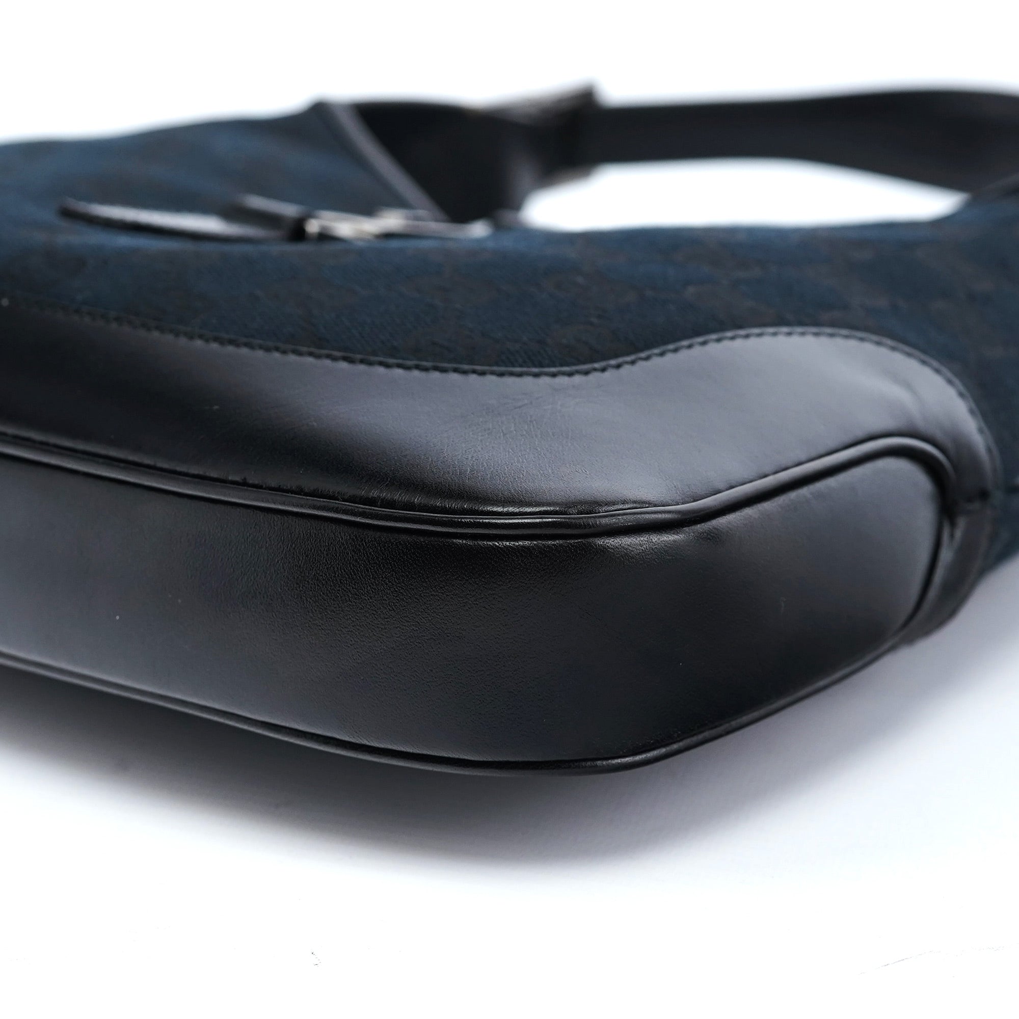 001 3306 Black GG Jackie Shoulder Bag