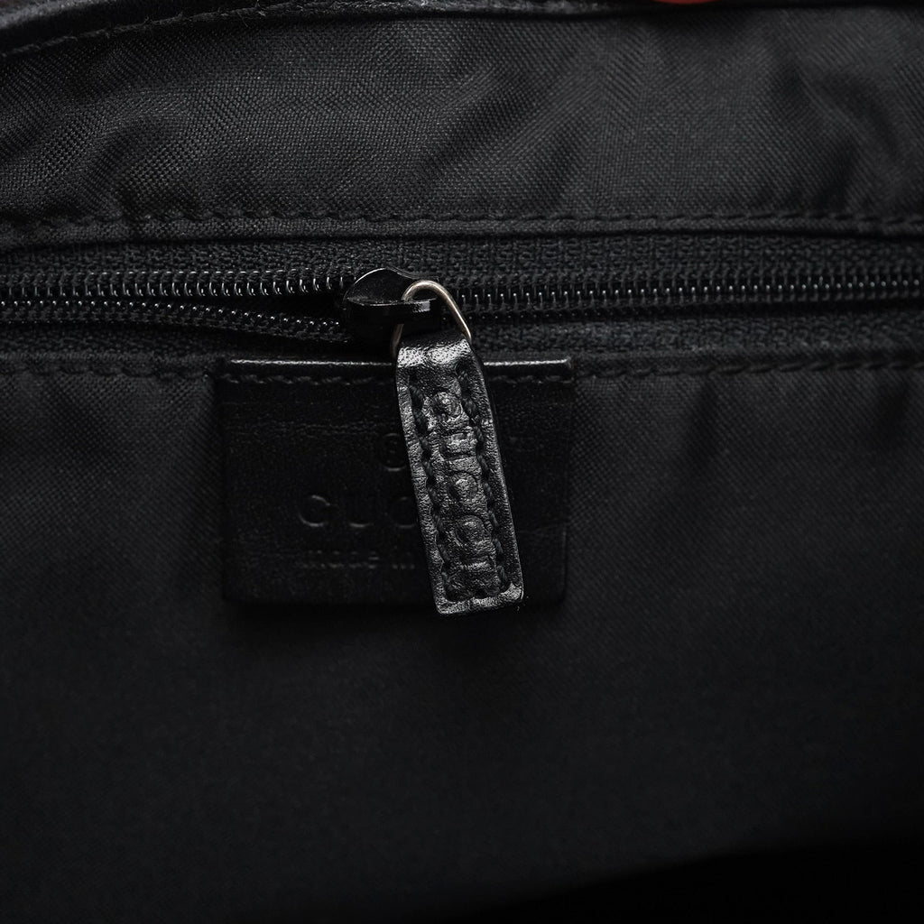 001 3306 Black GG Jackie Shoulder Bag