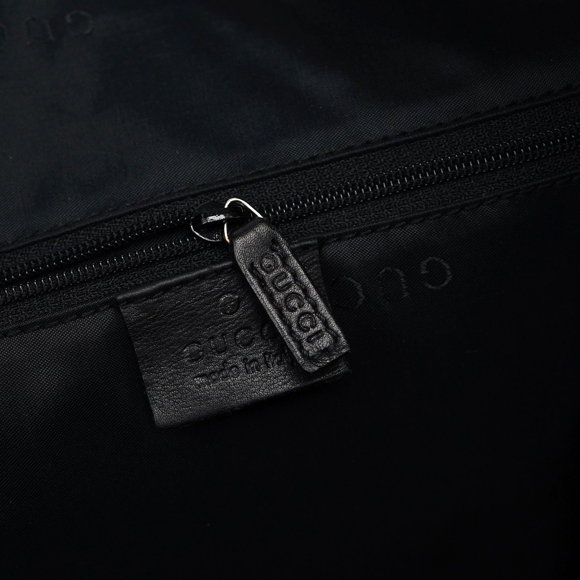 001 3355 Black Calfskin Jackie Shoulder Bag