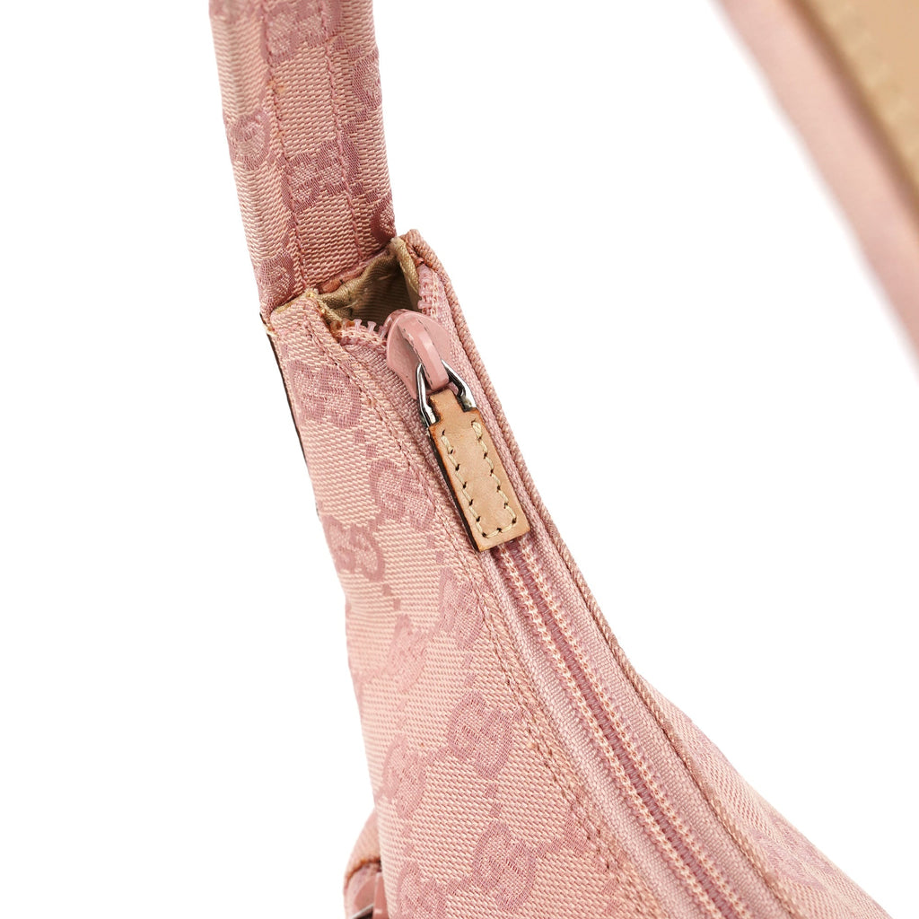 001 3386 Pink GG Canvas Shoulder Bag