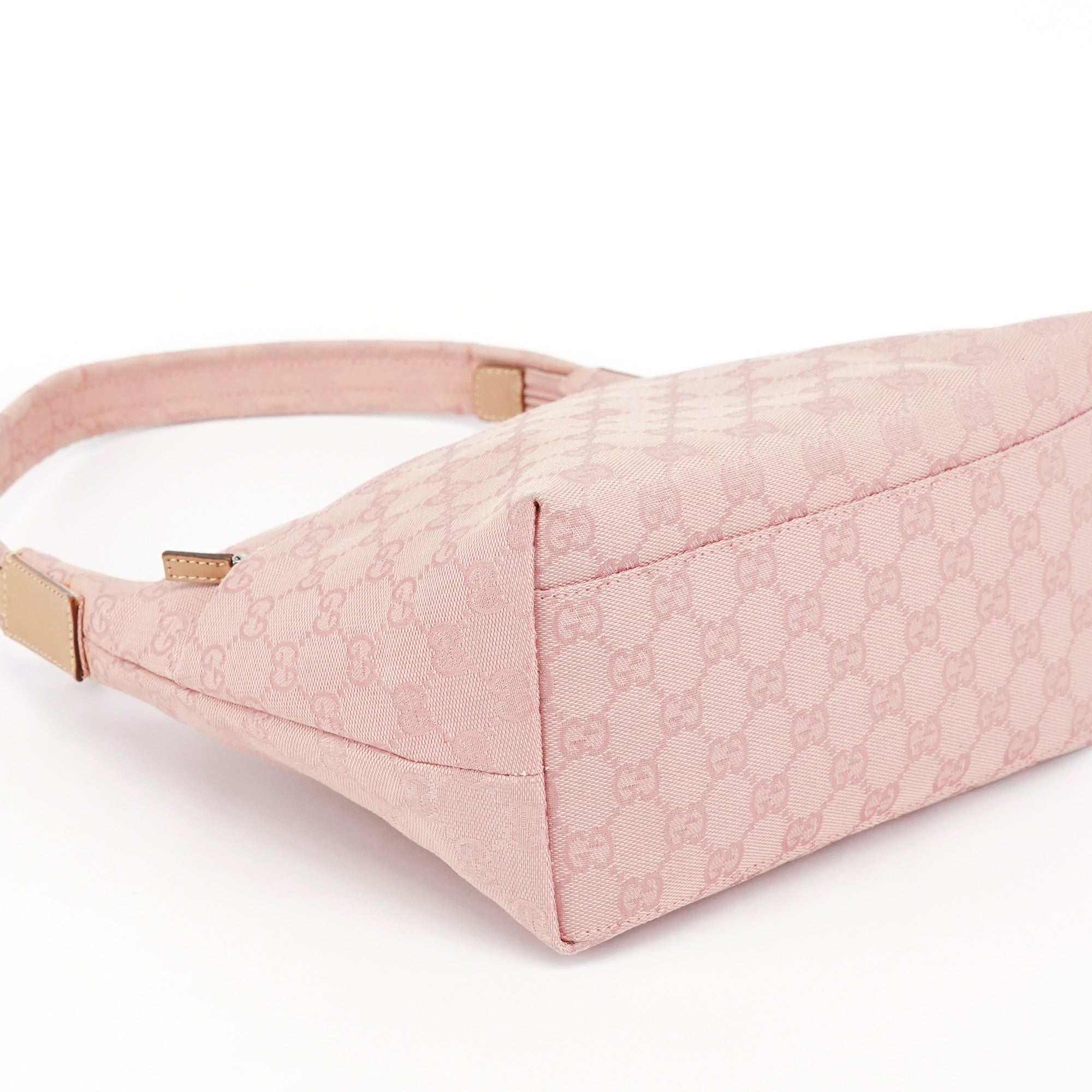 001 3386 Pink GG Canvas Shoulder Bag
