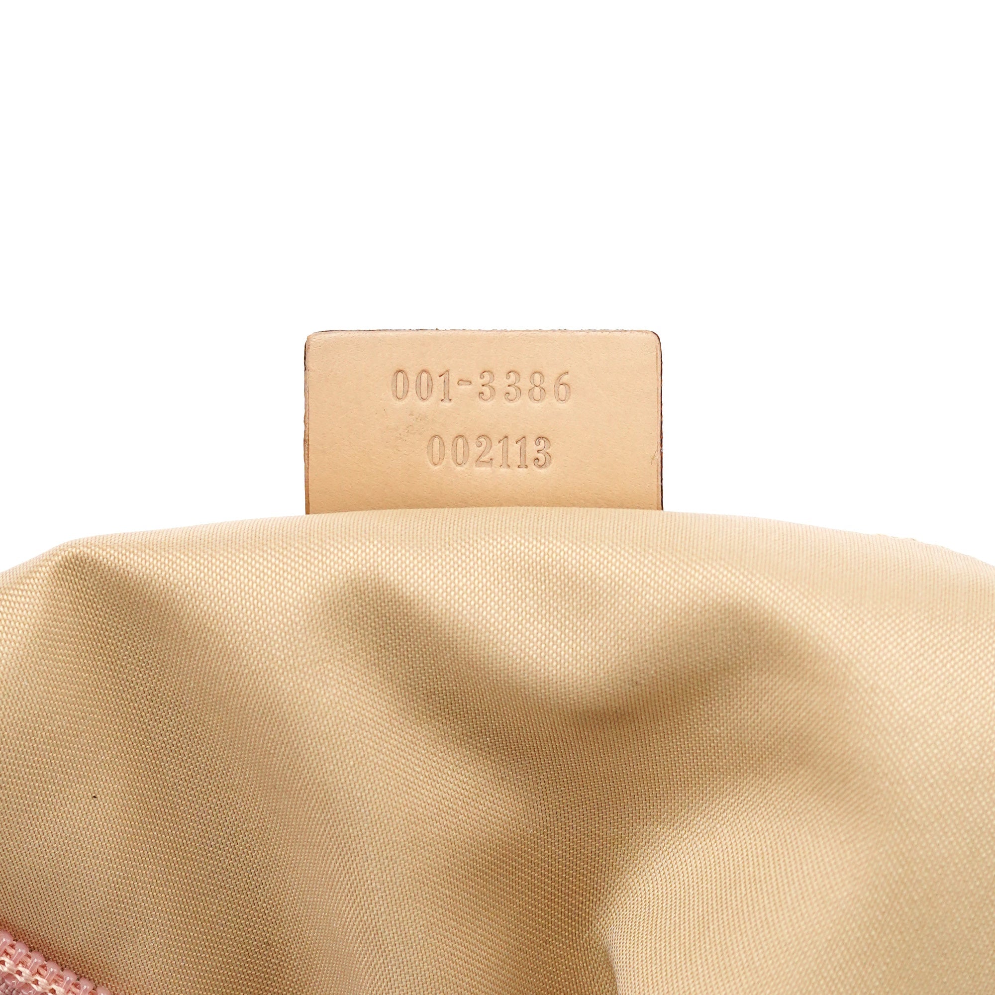 001 3386 Pink GG Canvas Shoulder Bag