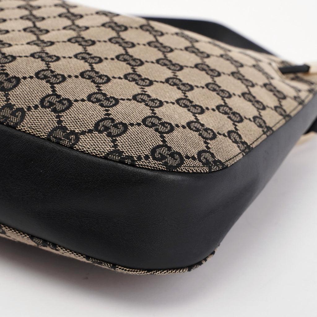 001 3748 Beige Black GG Drawstring Shoulder Bag