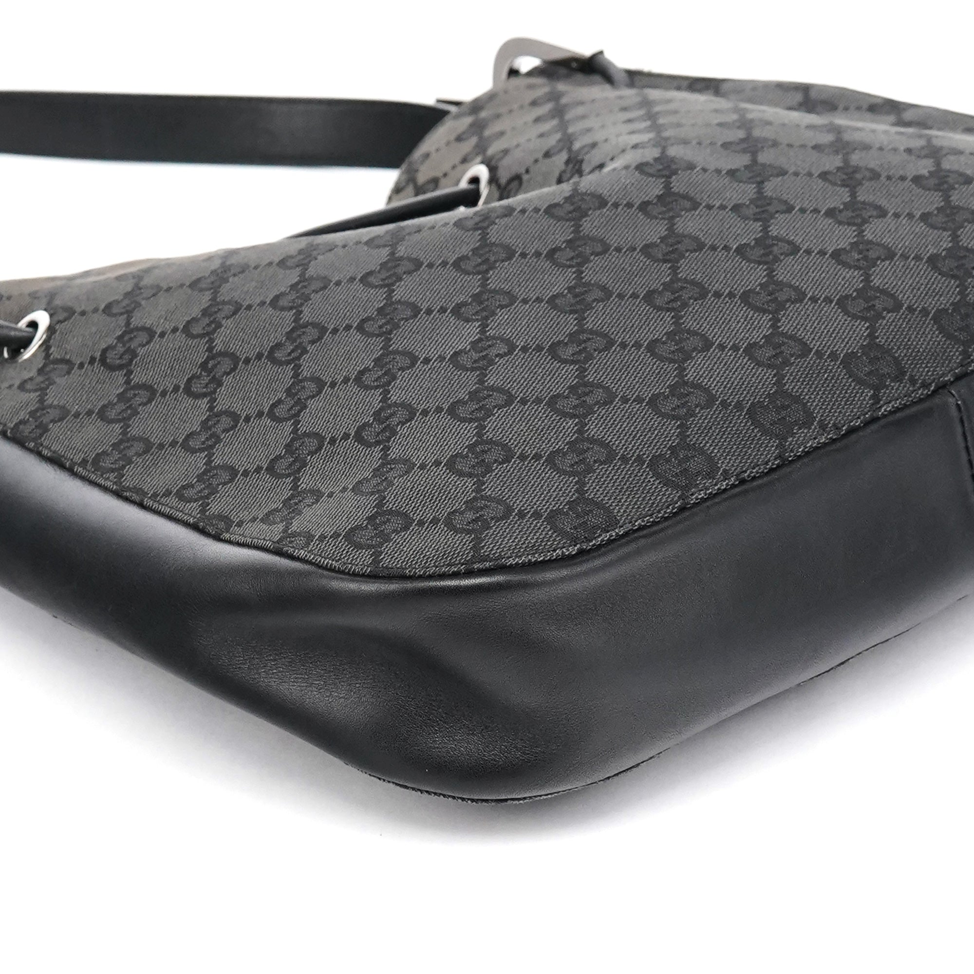 001 3748 Black GG Drawstring Shoulder Bag