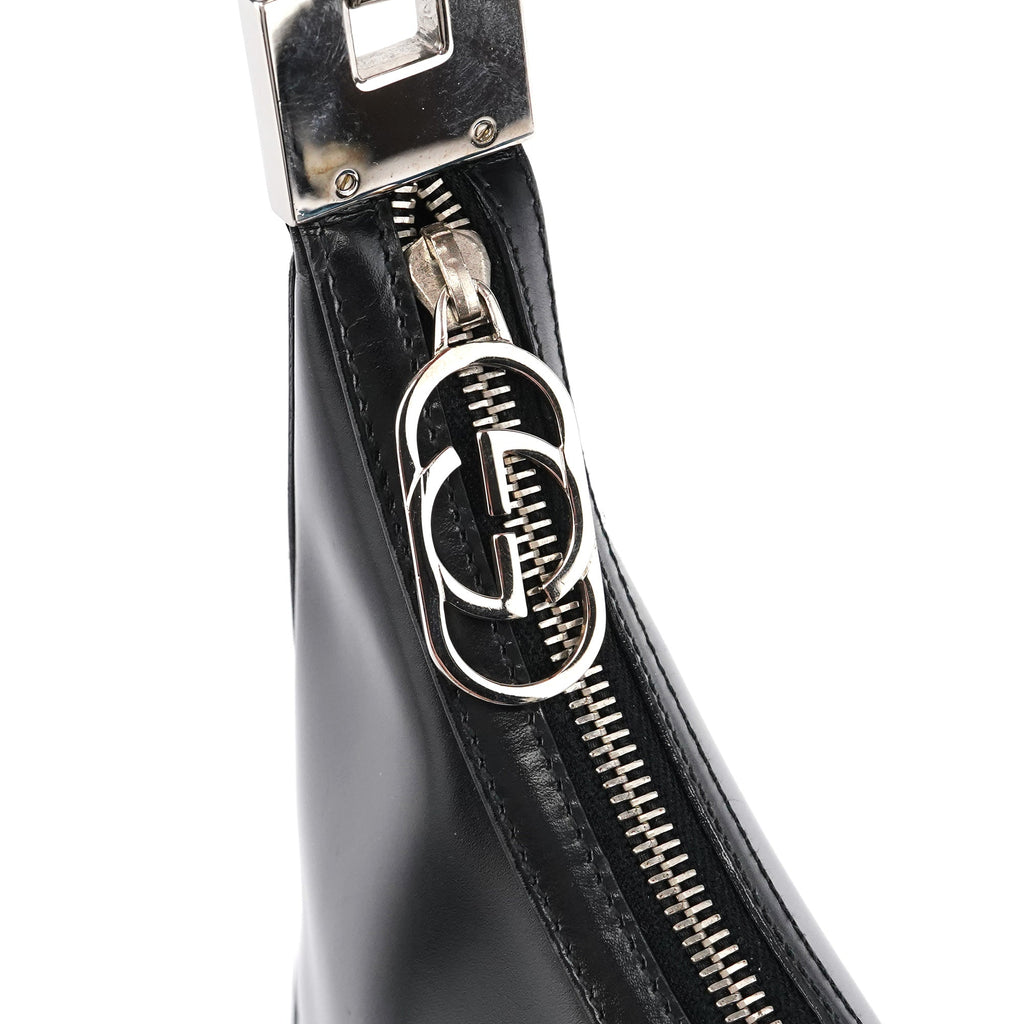 001 3812 Black Leather Shoulder Bag